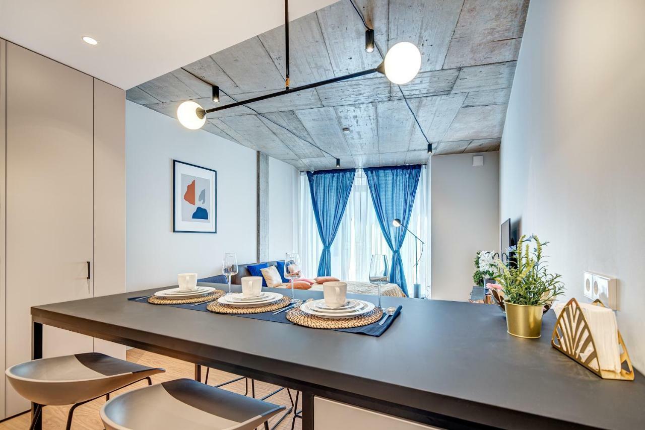 Happy Inn Gold Studio, Self Check-In, Parking In The Underground Garage 빌뉴스 외부 사진